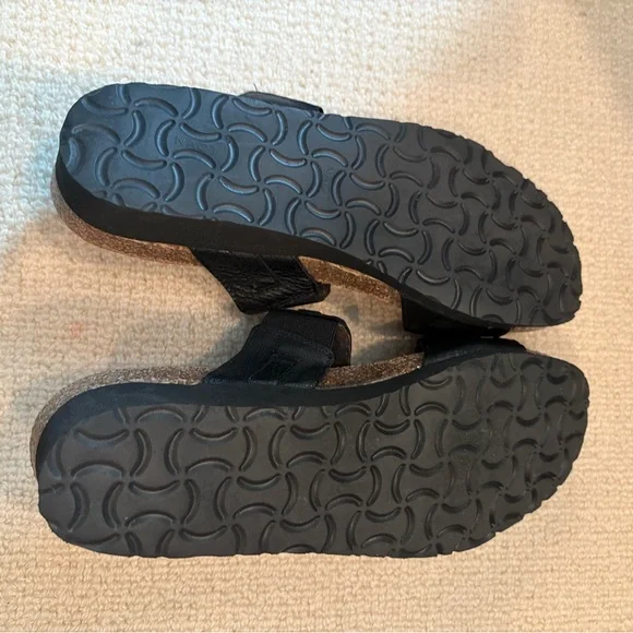 Naot Black Sandals with Silver Chain Detail - Picture 4 of 5